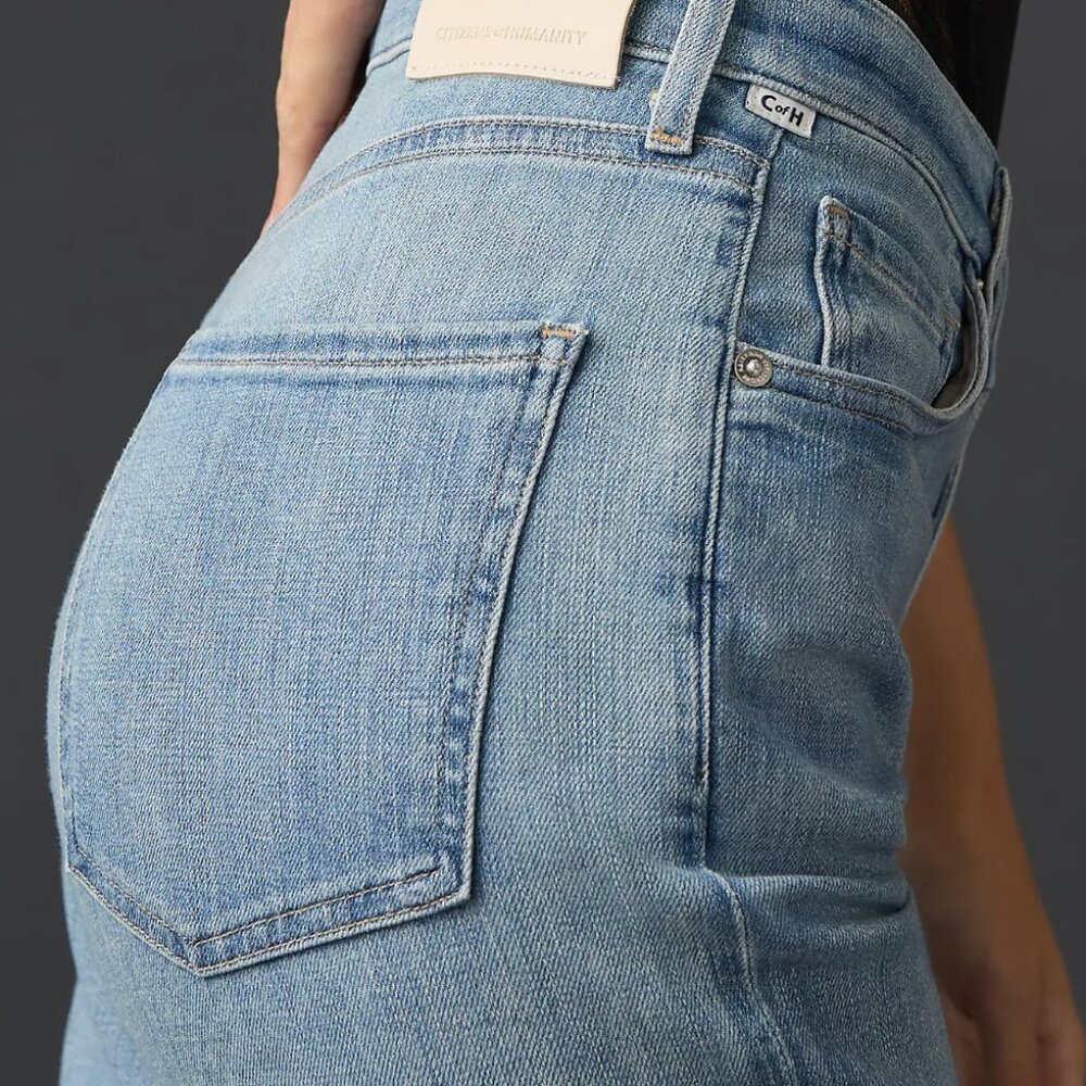 LIKE NEW Citizens of Humanity Isola Cropped Flaired Jeans - Picture 5 of 9